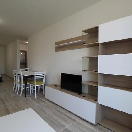 Διαμέρισμα под наем - Rent - 54 Βάρνα